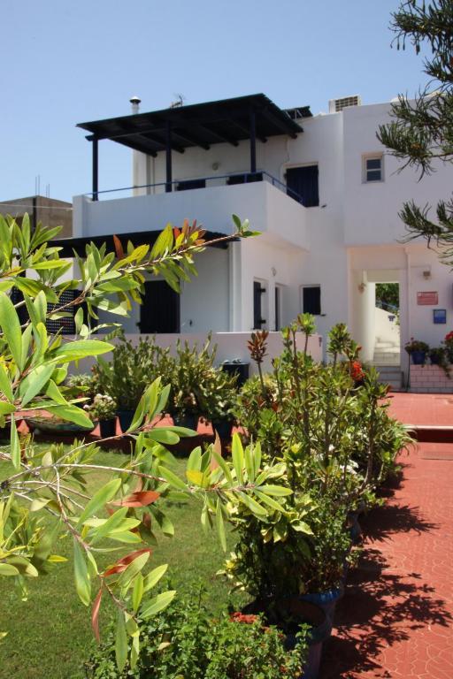 Porto Bello Hotel Apartments Mílatos Exterior foto